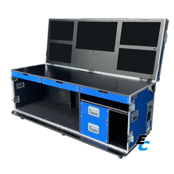 Flight case télémétrie 5 écrans sur roulettes